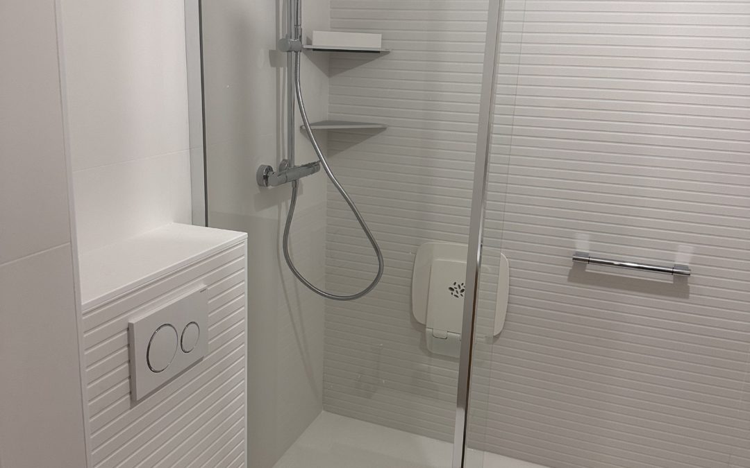Salle de douche à Vélizy